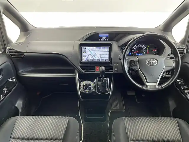 トヨタ ヴォクシー ZS 煌 愛知県 2018(平30)年 8.7万km ブラック 純正９型ナビ　純正１２．１型後席モニター　禁煙車　後席エアコン　ＥＴＣ　ドラレコ　バックカメラ　両側パワースライドドア　セーフティセンス　衝突軽減　レーンキープ　オートハイビーム　クルーズコントロール