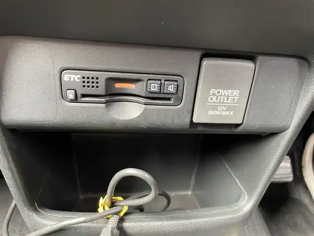 ホンダ Ｎ ＢＯＸ 新潟県 2015(平27)年 7.3万km ミラノレッド (株)IDOMが運営する【じしゃロン新潟店】の自社ローン専用車両になります。/こちらは現金またはオートローンご利用時の価格です。自社ローンご希望の方は別途その旨お申付け下さい/社外ナビ/フルセグTV視聴可能/Bluetooth接続可能/CD/DVD視聴可能/バックカメラ/ビルトインETC/片側パワースライドドア/横滑り防止装置/HIDヘッドライト（オート機能あり）/プッシュスタート/後席サンシェード/ブラックフロントグリル＆AW/ウィンカーミラー/純正フロアマット/LED室内灯/スマートキー