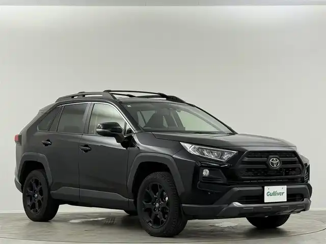 トヨタ ＲＡＶ４ アドベンチャー オフロードPKG 埼玉県 2021(令3)年 1.6万km アティチュードブラックマイカ 純正ディスプレイオーディオ　フルセグＴＶ　ナビ　バックカメラ　シートヒーター　エアシート　ステアリングヒーター　ハンズフリー充電　クリアランスソナー　ドライブレコーダー　ビルトインＥＴＣ　フロアマット