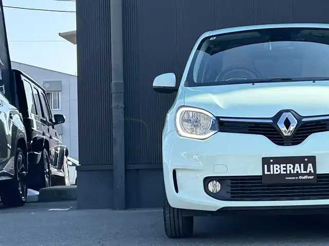 ルノー トゥインゴ EDC 香川県 2020(令2)年 3.8万km 青 ワンオーナー/取扱説明書/保証書/ディスプレイオーディオ/ミラーリング/BT/USB/AUX/ドライブレコーダー/レーンキープ/純正15インチアルミ/キーレス