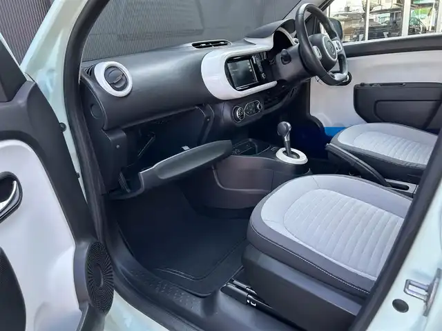 ルノー トゥインゴ EDC 香川県 2020(令2)年 3.8万km 青 ワンオーナー/取扱説明書/保証書/ディスプレイオーディオ/ミラーリング/BT/USB/AUX/ドライブレコーダー/レーンキープ/純正15インチアルミ/キーレス