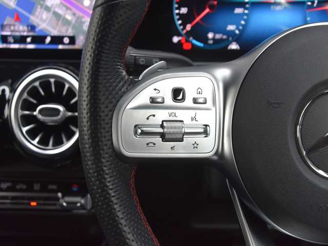 メルセデス・ベンツ ＧＬＢ２００ｄ AMGライン 和歌山県 2020(令2)年 1.2万km 黒 ナビゲーションパッケージ/360度カメラ/フルセグTV/レーダーセーフティパッケージ/オートテールゲート/ワイヤレス充電/アンビエントライト/ハーフレザーシート/パワーシート/シートヒーター/パドルシフト/ドラレコ/純19AW/LED/ETC