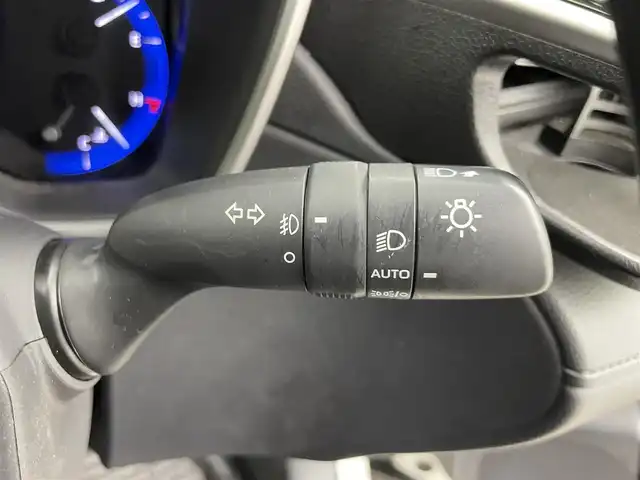 トヨタ カローラ クロス ハイブリッド Z 富山県 2023(令5)年 3.8万km プラチナホワイトパールマイカ 純正9型ディスプレイオーディオ（AM/FM/USB/BT）/バックカメラ/F/S/Rモデリスタエアロ/シーケンシャルターンランプ/ルーフレール/電動リアゲート/プリクラッシュセーフティ/レーダークルーズコントロール/レーンキープアシスト/オートマチックハイビーム/LEDヘッドライト/ハーフレザーシート/前席シートヒーター/ドライブレコーダー前後/ビルトインETC2.0/デジタルインナーミラー/スマートキー/プッシュスタート/純正フロアマット/ハンドルカバー/純正１８インチAW