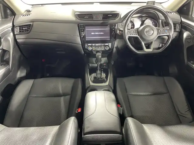 日産 エクストレイル 20Xi 神奈川県 2020(令2)年 2.9万km ダイヤモンドブラック 純正9型SDナビゲーション【MM519D-L】/フルセグ　CD DVDブルーレイ対応　AM FM iPod　iPhone　Bluetooth　AUX　HDMI/インテリジェントアラウンドビューモニター/インテリジェントルームミラー/シルバールーフレール/リモコンパワーバックドア/プロパイロット/レーダークルーズコントロール/インテリジェントLI【車線逸脱防止支援システム】/RCTA【後退時車両検知警報】/インテリジェントエマージェンシーブレーキ/前後ソナー/オートハイビーム/アイドリングストップ/合皮シート/シートヒーター【前席/後席左右】/革巻きステアリング/純正前方ドライブレコーダー/アドバンスドドライブディスプレイ/ETC/プッシュスタート/スマートキー/LEDヘッドライト/オートライト/フロントフォグランプ/純正リアスポイラー/純正18インチアルミホイール