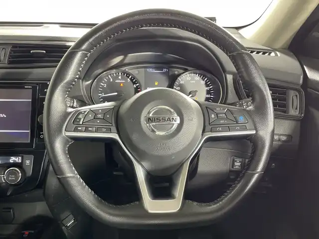 日産 エクストレイル 20Xi 神奈川県 2020(令2)年 2.9万km ダイヤモンドブラック 純正9型SDナビゲーション【MM519D-L】/フルセグ　CD DVDブルーレイ対応　AM FM iPod　iPhone　Bluetooth　AUX　HDMI/インテリジェントアラウンドビューモニター/インテリジェントルームミラー/シルバールーフレール/リモコンパワーバックドア/プロパイロット/レーダークルーズコントロール/インテリジェントLI【車線逸脱防止支援システム】/RCTA【後退時車両検知警報】/インテリジェントエマージェンシーブレーキ/前後ソナー/オートハイビーム/アイドリングストップ/合皮シート/シートヒーター【前席/後席左右】/革巻きステアリング/純正前方ドライブレコーダー/アドバンスドドライブディスプレイ/ETC/プッシュスタート/スマートキー/LEDヘッドライト/オートライト/フロントフォグランプ/純正リアスポイラー/純正18インチアルミホイール