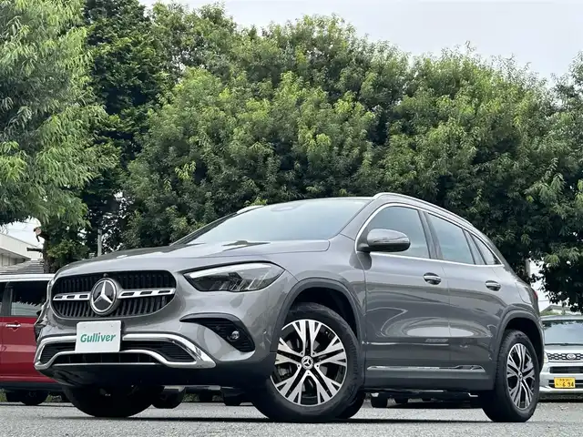 メルセデス・ベンツ Ｍ・ベンツ ＧＬＡ１８０ 東京都 2024(令6)年 0.6万km マウンテングレー 【MP202501】/ワンオーナー/パノラミックスライディングルーフ/ユーザーエクスペリエンス/10.25インチワイドディスプレイナビ/Bluetoothオーディオ／フルセグTV/10.25インチコックピットディスプレイ/レーダーセーフティパッケージ/LEDハイパフォーマンスヘッドランプ/アダプティブハイビームアシスト/純正18インチアルミホイール/スマートキー×2/保証書/取扱説明書/R7/10ディーラー整備記録簿あり