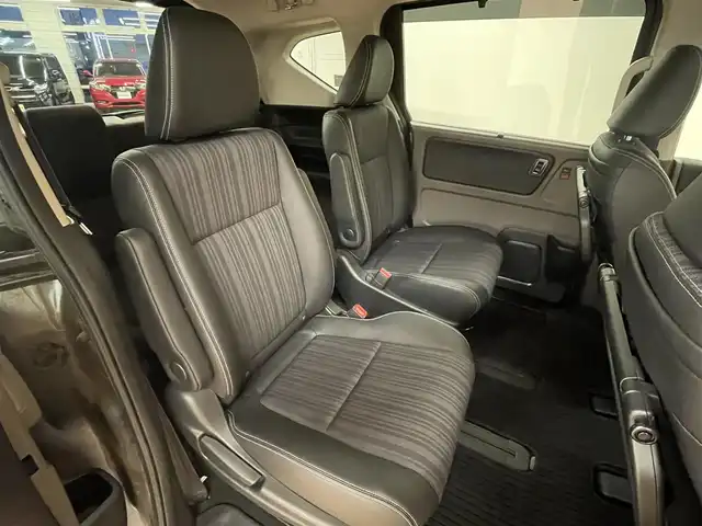 ホンダ フリード ハイブリット EX 群馬県 2017(平29)年 7.1万km モダンスティールM ホンダセンシング/・衝突軽減ブレーキ/・レーンキープアシスト/・オートライト/・クルーズコントロール/・横滑り防止/純正9インチナビ/・AM/FM/MSV/・Bluetooth/SD/・CD/DVD/両側電動スライドドア/バックカメラ/LEDヘッドライト/フォグランプ/ETC/前席シートヒーター/純正ドライブレコーダー/純正フロアマット/純正ドアバイザー/プッシュスタート/スマートキー