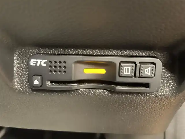 ホンダ フリード ハイブリット EX 群馬県 2017(平29)年 7.1万km モダンスティールM ホンダセンシング/・衝突軽減ブレーキ/・レーンキープアシスト/・オートライト/・クルーズコントロール/・横滑り防止/純正9インチナビ/・AM/FM/MSV/・Bluetooth/SD/・CD/DVD/両側電動スライドドア/バックカメラ/LEDヘッドライト/フォグランプ/ETC/前席シートヒーター/純正ドライブレコーダー/純正フロアマット/純正ドアバイザー/プッシュスタート/スマートキー