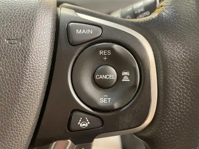 ホンダ フリード ハイブリット EX 群馬県 2017(平29)年 7.1万km モダンスティールM ホンダセンシング/・衝突軽減ブレーキ/・レーンキープアシスト/・オートライト/・クルーズコントロール/・横滑り防止/純正9インチナビ/・AM/FM/MSV/・Bluetooth/SD/・CD/DVD/両側電動スライドドア/バックカメラ/LEDヘッドライト/フォグランプ/ETC/前席シートヒーター/純正ドライブレコーダー/純正フロアマット/純正ドアバイザー/プッシュスタート/スマートキー