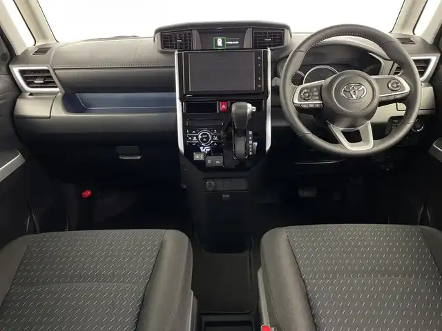 トヨタ ルーミー カスタムG 鹿児島県 2024(令6)年 1万km パールホワイトⅢ 純正ディスプレイオーディオ/（BT/フルセグTV）/両側パワースライドドア/レーダークルーズコントロール/衝突被害軽減ブレーキ/レーンキープアシスト/アイドリングストップ/電動パーキングブレーキ/オートホールド/オートライト/オートマチックハイビーム