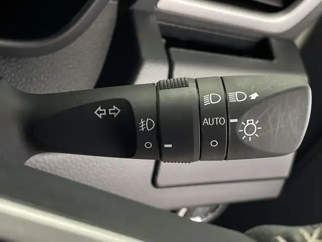 トヨタ ルーミー カスタムG 鹿児島県 2024(令6)年 1万km パールホワイトⅢ 純正ディスプレイオーディオ/（BT/フルセグTV）/両側パワースライドドア/レーダークルーズコントロール/衝突被害軽減ブレーキ/レーンキープアシスト/アイドリングストップ/電動パーキングブレーキ/オートホールド/オートライト/オートマチックハイビーム