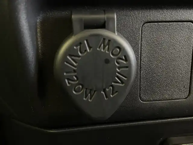 トヨタ ルーミー カスタムG 鹿児島県 2024(令6)年 1万km パールホワイトⅢ 純正ディスプレイオーディオ/（BT/フルセグTV）/両側パワースライドドア/レーダークルーズコントロール/衝突被害軽減ブレーキ/レーンキープアシスト/アイドリングストップ/電動パーキングブレーキ/オートホールド/オートライト/オートマチックハイビーム