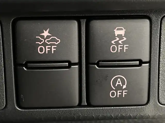 トヨタ ルーミー カスタムG 鹿児島県 2024(令6)年 1万km パールホワイトⅢ 純正ディスプレイオーディオ/（BT/フルセグTV）/両側パワースライドドア/レーダークルーズコントロール/衝突被害軽減ブレーキ/レーンキープアシスト/アイドリングストップ/電動パーキングブレーキ/オートホールド/オートライト/オートマチックハイビーム