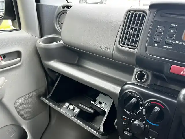 スズキ エブリイ JOIN 福島県 2019(令1)年 3.1万km シルキーシルバーメタリック ４ＷＤ切り替え可能/両側スライドドア/ラジオCD再生機能つき/ＥＴＣ/ＵＳＢ２個、シガーソケット３個/純正ホイールキャップ付き