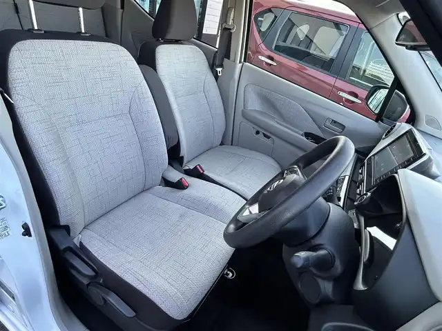 日産 デイズ X 群馬県 2024(令6)年 0.3万km ホワイトパール 純正ナビ/　(AM/FM/TV/BT/)/アラウンドビューモニター/エマージェンシーブレーキ/車線逸脱警報/先行車発進お知らせ機能/標識認識機能/ふらつき警報/クリアランスソナー/アイドリングストップ/前方ドライブレコーダー/ETC2.0/ステアリングリモコン/社外フロアマット/AUTOライト/LEDヘッドライト