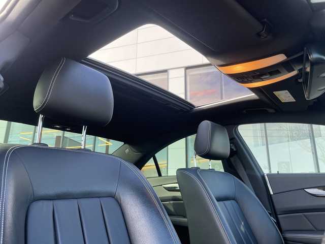 メルセデス・ベンツ ＣＬＳ２２０ｄ AMGライン 大阪府 2017(平29)年 9.4万km オブシディアンブラック ・サンルーフ/・エアサス/・レーダーセーフティーパッケージ/・ステアリングアシスト/・PRE-SAFEブレーキ/・アテンションアシスト/・ブラインドスポットアシスト/・レーンキープアシスト/・レーダークルーズコントロール/・純正ナビ/・CD/DVD/・USB/SD/BT/・フルセグTV/・全方位カメラ/・ブラックレザーシート/・パワーシート/・シートメモリー/・全席シートヒーター/・パワートランク/・前後ドラレコ