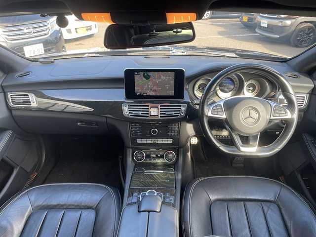 メルセデス・ベンツ ＣＬＳ２２０ｄ AMGライン 大阪府 2017(平29)年 9.4万km オブシディアンブラック ・サンルーフ/・エアサス/・レーダーセーフティーパッケージ/・ステアリングアシスト/・PRE-SAFEブレーキ/・アテンションアシスト/・ブラインドスポットアシスト/・レーンキープアシスト/・レーダークルーズコントロール/・純正ナビ/・CD/DVD/・USB/SD/BT/・フルセグTV/・全方位カメラ/・ブラックレザーシート/・パワーシート/・シートメモリー/・全席シートヒーター/・パワートランク/・前後ドラレコ