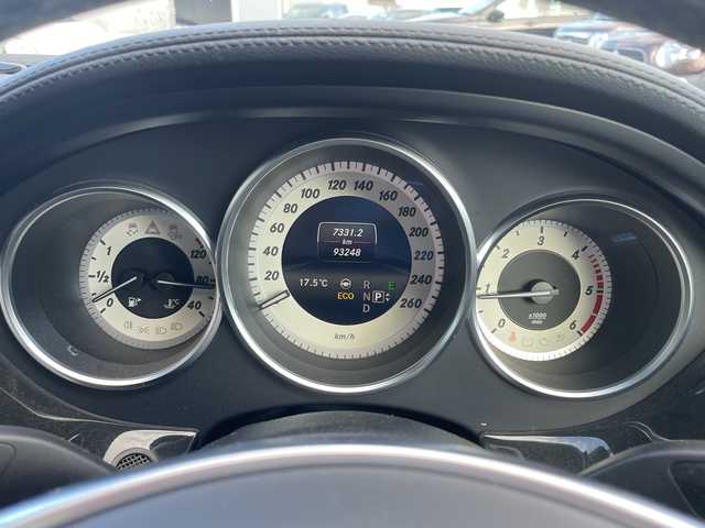 メルセデス・ベンツ ＣＬＳ２２０ｄ AMGライン 大阪府 2017(平29)年 9.4万km オブシディアンブラック ・サンルーフ/・エアサス/・レーダーセーフティーパッケージ/・ステアリングアシスト/・PRE-SAFEブレーキ/・アテンションアシスト/・ブラインドスポットアシスト/・レーンキープアシスト/・レーダークルーズコントロール/・純正ナビ/・CD/DVD/・USB/SD/BT/・フルセグTV/・全方位カメラ/・ブラックレザーシート/・パワーシート/・シートメモリー/・全席シートヒーター/・パワートランク/・前後ドラレコ