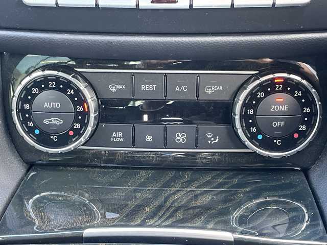 メルセデス・ベンツ ＣＬＳ２２０ｄ AMGライン 大阪府 2017(平29)年 9.4万km オブシディアンブラック ・サンルーフ/・エアサス/・レーダーセーフティーパッケージ/・ステアリングアシスト/・PRE-SAFEブレーキ/・アテンションアシスト/・ブラインドスポットアシスト/・レーンキープアシスト/・レーダークルーズコントロール/・純正ナビ/・CD/DVD/・USB/SD/BT/・フルセグTV/・全方位カメラ/・ブラックレザーシート/・パワーシート/・シートメモリー/・全席シートヒーター/・パワートランク/・前後ドラレコ