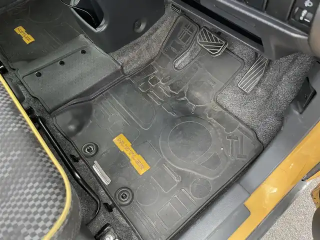 スズキ ハスラー G 新潟県 2016(平28)年 10.3万km アクティブイエロー/ブラック2トーンルーフ Kenwoodナビ(MDV-L503)/　 CV/DVD/USB/フルセグTV/バックカメラ/スマートキー/プッシュスタート/衝突防止装置/運転席・助手席シートヒーター/Kenwoodドライブレコーダー/ETC/純正フロアマット/純正ドアバイザー/15インチアルミホイール(WILD CRUSING)/サマータイヤ(24年43週)