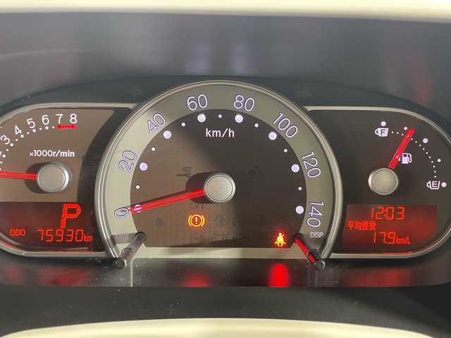 ダイハツ ミラ ココア プラスX 神奈川県 2014(平26)年 7.6万km ココアベージュマイカメタリック 純正7型ナビ【NSZN-W65D】/AM　FM　フルセグ　DVD　CD　SD　MSV　USB　Bluetooth/バックカメラ/エマージェンシーストップシグナル/前席ベンツシート/ETC/純正フロアマット/ドアバイザー/スマートキー/スペアキー/ルーフレール