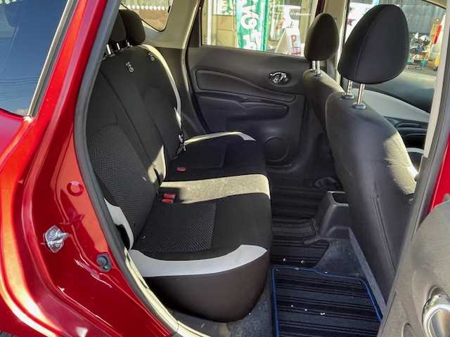 日産 ノート e－パワー X 神奈川県 2017(平29)年 12.4万km ガーネットレッド ワンオーナー/純正メモリナビ/全方位モニター/ETC/プッシュスタート/バックカメラ/ウィンカーミラー/取説・保証書/純正フロアマット