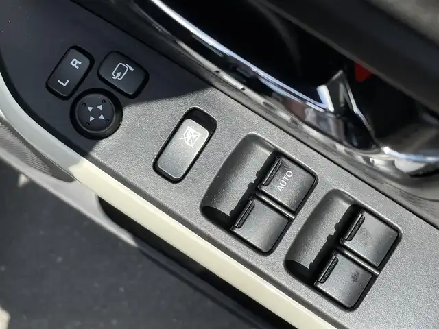 スズキ クロスビー HYBRID MZ 宮城県 2019(平31)年 4.3万km スーパーブラックパール 3トーンコーディネート 4WD/ワンオーナー/純正SDナビ/ CD/DVD/SD/MSV/BT/フルセグ/全方位カメラ/デュアルカメラブレーキ/レーンキープ /クルーズコントロール/コーナーセンサー /アイドリングストップ/ヒルディセントコントロール/グリップコントロール/前席シートヒーター /パドルシフト/オートリトラミラー /オートライト/LEDヘッドライト/フォグライト/ミラーヒーター/純正フロアマット/ドアバイザー