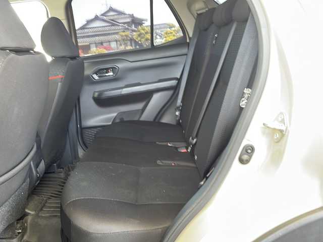 トヨタ ライズ G 鳥取県 2022(令4)年 3.9万km ナチュラルベージュマイカM ワンオーナー/Fモデリスタエアロ/スマートキーx2個/S-PDL(スマートペタル）/プリクラッシュセーフ/クリアランスソナー/ドライブレコーダー/社外９インチメモリナビ/フルセグ・Bluetooth/バックカメラ/置くだけ充電/純正16インチAW/LEDヘッドライト/LEDフォグライト/保証書・取説