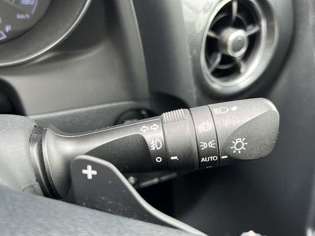 トヨタ オーリス 120T　RSパッケージ 埼玉県 2016(平28)年 7.5万km ブラックマイカ ETC2.0/レーンキープアシスト/盗難防止/横滑り防止/ドアバイザー/衝突軽減/純正メーカーオプションナビ(CD/DVD/BT/AM/FM)/フルセグテレビ　/プッシュスタート　/純正フロアマット　/スペアタイヤ(サマー/スチール/125.70.17)/LEDライト　/電格ミラー　/パドルシフト/ISOFIX/バックカメラ/アイドリングストップ/クルーズコントロール