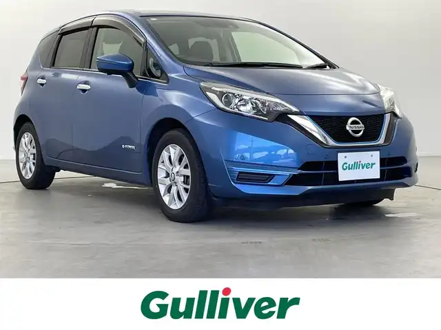 日産 ノート e－パワー X 福井県 2018(平30)年 3.9万km シャイニングブルー 純正ナビ/・AM/FM/BT/CD/・フルセグTV/・全方位カメラ/デジタルインナーミラー/エマージェンシーブレーキパッケージ/・エマージェンシーブレーキ/・車線逸脱警報/・ビークルダイナミックコントロール/・踏み間違い衝突防止アシスト/・機能付アラウンドビューモニター/ETC/オートエアコン/横滑り防止装置/ステアリングリモコン/プッシュスタート/スマートキー/ドアバイザー/電動格納ミラー