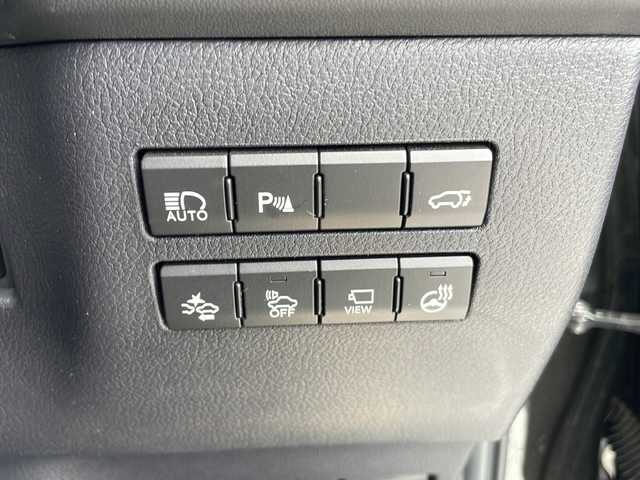 レクサス ＮＸ 300h Fスポーツ 愛知県 2015(平27)年 2.2万km スターライトブラックガラスフレーク 衝突軽減システム/純正SDナビ/三眼LEDヘッドライト/レーダークルーズコントロール/シートヒーター/本革シート/エアシート/フルセグ/CD/DVD/Bluetooth/バックカメラ/電動リアゲート/ヘッドアップディスプレイ/コーナーセンサー/純正アルミホイール/ステアリングヒーター/パドルシフト/オートマチックハイビーム/ドライブレコーダー/ETC/ステアリングスイッチ/スマートキー/プッシュスタート