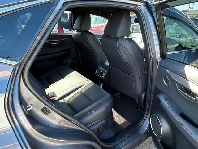 レクサス ＮＸ 300h Fスポーツ 宮城県 2016(平28)年 7.8万km マーキュリーグレーマイカ プリクラッシュセーフティシステムセット/・ミリ波レーダー式プリクラッシュセーフティシステム/・レーダークルーズコントロール/レーンディパーチャーアラートセット/・ステアリング制御付きレーンディパーチャーアラート/・オートマチックハイビーム/ソナーセット/・クリアランスソナー/・バックソナー/パワーバックドア/角型3眼LEDヘッドランプ/＝＝＝/純正ナビ/・CD/DVD/・Bluetooth/・フルセグTV/バックカメラ/ビルトインETC/革シート/シートヒーター/ベンチレーション/パワーシート（運転席メモリー機能付）/革巻きステアリング/ステアリングヒーター/ステアリングスイッチ/パドルシフト/電動パーキングブレーキ/ブレーキホールド/電動格納ミラー/純正18インチAW/スペアタイヤ/純正フロアマット/トノカバー/ドアバイザー/W/サイド/カーテンエアバッグ