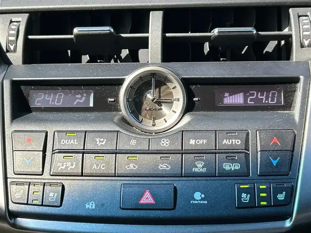 レクサス ＮＸ 300h Fスポーツ 宮城県 2016(平28)年 7.8万km マーキュリーグレーマイカ プリクラッシュセーフティシステムセット/・ミリ波レーダー式プリクラッシュセーフティシステム/・レーダークルーズコントロール/レーンディパーチャーアラートセット/・ステアリング制御付きレーンディパーチャーアラート/・オートマチックハイビーム/ソナーセット/・クリアランスソナー/・バックソナー/パワーバックドア/角型3眼LEDヘッドランプ/＝＝＝/純正ナビ/・CD/DVD/・Bluetooth/・フルセグTV/バックカメラ/ビルトインETC/革シート/シートヒーター/ベンチレーション/パワーシート（運転席メモリー機能付）/革巻きステアリング/ステアリングヒーター/ステアリングスイッチ/パドルシフト/電動パーキングブレーキ/ブレーキホールド/電動格納ミラー/純正18インチAW/スペアタイヤ/純正フロアマット/トノカバー/ドアバイザー/W/サイド/カーテンエアバッグ