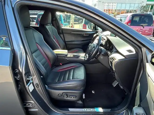 レクサス ＮＸ 300h Fスポーツ 宮城県 2016(平28)年 7.8万km マーキュリーグレーマイカ プリクラッシュセーフティシステムセット/・ミリ波レーダー式プリクラッシュセーフティシステム/・レーダークルーズコントロール/レーンディパーチャーアラートセット/・ステアリング制御付きレーンディパーチャーアラート/・オートマチックハイビーム/ソナーセット/・クリアランスソナー/・バックソナー/パワーバックドア/角型3眼LEDヘッドランプ/＝＝＝/純正ナビ/・CD/DVD/・Bluetooth/・フルセグTV/バックカメラ/ビルトインETC/革シート/シートヒーター/ベンチレーション/パワーシート（運転席メモリー機能付）/革巻きステアリング/ステアリングヒーター/ステアリングスイッチ/パドルシフト/電動パーキングブレーキ/ブレーキホールド/電動格納ミラー/純正18インチAW/スペアタイヤ/純正フロアマット/トノカバー/ドアバイザー/W/サイド/カーテンエアバッグ