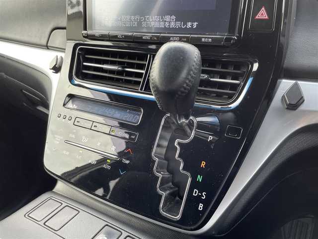 トヨタ エスティマ ハイブリッド アエラス 道央・札幌 2017(平29)年 12.5万km スパークリングブラックパールクリスタルシャイン 登録時走行距離 124877km/　4　W　D　/寒冷地仕様/Toyota Safety Sense/・プリクラッシュセーフティ/・レーダークルーズコントロール/・レーンディバーチャーアラート/・オートマチックハイビーム/純正ディーラーOP9インチナビ/(AM/FM/CD/DVD/BT)/フルセグTV/バックカメラ/両側パワースライドドア/ビルトインETC/運転席パワーシート/前方ドライブレコーダー/ロクサーニAW装着/横滑り防止装置/LEDヘッドライト/純正フロアマット/ドアバイザー
