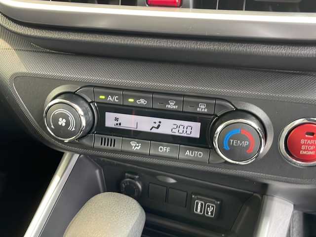 トヨタ ライズ G 愛知県 2023(令5)年 0.9万km ブラックマイカメタリック 衝突被害軽減ブレーキ/純正9インチディスプレイオーディオ（ナビなし）/フルセグTV/Bluetooth/バックカメラ/コーナーセンサー/純正アルミホイール/ブラインドスポットモニター/LEDヘッドライト/オートマチックハイビーム/ETC/ステアリングスイッチ/スマートキー/プッシュスタート