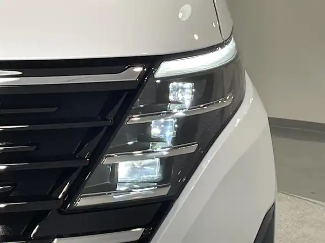 日産 セレナ e－パワー ハイウェイスター V 愛知県 2025(令7)年 0.1万km未満 プリズムホワイト 登録済未使用車/純正１２．３インチナビ　/（Bluetooth/フルセグTV/USB/FM/AM/CarPlay)/アラウンドビューモニター　/ＳＯＳコール　/プロパイロット　/衝突軽減ブレーキ/両側パワースライドドア　/ビルトインＥＴＣ２．０　/デジタルインナーミラー　/ワイヤレス充電　/ブラインドスポットモニター　/コーナーセンサー/車線逸脱警報　/オートマチックハイビーム/ＬＥＤヘッドライト/LEDフォグランプ/ドライブレコーダー/HDMI接続/USB端子/プッシュスタート/　　-スマートキー