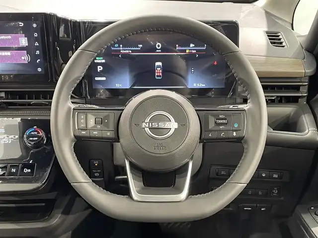 日産 セレナ e－パワー ハイウェイスター V 愛知県 2025(令7)年 0.1万km未満 プリズムホワイト 登録済未使用車/純正１２．３インチナビ　/（Bluetooth/フルセグTV/USB/FM/AM/CarPlay)/アラウンドビューモニター　/ＳＯＳコール　/プロパイロット　/衝突軽減ブレーキ/両側パワースライドドア　/ビルトインＥＴＣ２．０　/デジタルインナーミラー　/ワイヤレス充電　/ブラインドスポットモニター　/コーナーセンサー/車線逸脱警報　/オートマチックハイビーム/ＬＥＤヘッドライト/LEDフォグランプ/ドライブレコーダー/HDMI接続/USB端子/プッシュスタート/　　-スマートキー