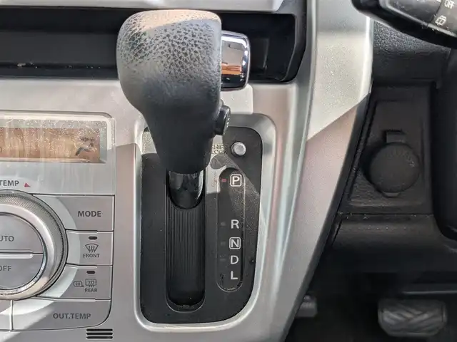 スズキ ハスラー X ターボ 栃木県 2014(平26)年 11.3万km パールホワイト/ブラック2トーンルーフ (株)IDOMが運営する【じしゃロン宇都宮店】の自社ローン対象車両になります。こちらは現金またはオートローンご利用時の価格です。自社ローンご希望の方は別途その旨お申付け下さい/社外ナビ/衝突軽減システム/シートヒーター/プッシュスタート/スマートキー/アイドリングストップ/HIDヘッドライト/ドアバイザー/ドアミラーウインカー