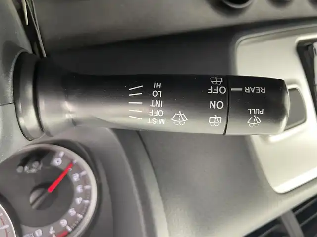 トヨタ ヴィッツ F 富山県 2014(平26)年 2.3万km ホワイトパールクリスタルシャイン 純正ナビ（NSCP-W64）（CD bluetooth）/フルセグTV/バックカメラ/社外AW付きスタッドレスタイヤセット積込み/キーレス /スペアキーは、板キーx1/純正マット・社外バイザー