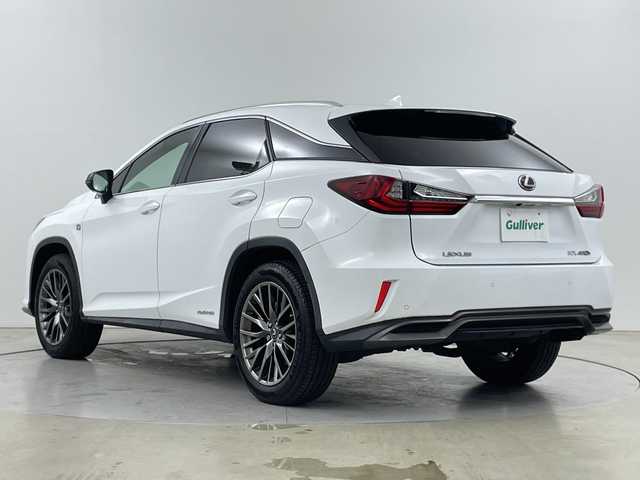 レクサス ＲＸ 450h Fスポーツ 道央・札幌 2018(平30)年 3.3万km ホワイトノーヴァガラスフレーク ・4WD/・Lexus Safety System +/・プリクラッシュセーフティシステム/・レーダークルーズコントロール/・レーンキーピングアシスト/・純正12.3インチ大型ワイドディスプレイ/・BD/DVD.CD.Bluetooth/・フルセグTV/BT/・パノラマムーンルーフ/・パノラミックビューモニター/・パワーバックドア/・コーナーセンサー/・レザーシート/シートヒーター/・ハンドルヒーター/・LEDヘッドライト/オートハイビーム/・HUD/・ETC2.0/・シートメモリー/・オートホールド/・横滑り防止