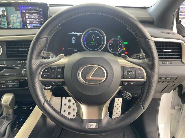 レクサス ＲＸ 450h Fスポーツ 道央・札幌 2018(平30)年 3.3万km ホワイトノーヴァガラスフレーク ・4WD/・Lexus Safety System +/・プリクラッシュセーフティシステム/・レーダークルーズコントロール/・レーンキーピングアシスト/・純正12.3インチ大型ワイドディスプレイ/・BD/DVD.CD.Bluetooth/・フルセグTV/BT/・パノラマムーンルーフ/・パノラミックビューモニター/・パワーバックドア/・コーナーセンサー/・レザーシート/シートヒーター/・ハンドルヒーター/・LEDヘッドライト/オートハイビーム/・HUD/・ETC2.0/・シートメモリー/・オートホールド/・横滑り防止