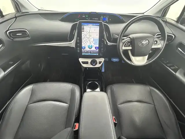 トヨタ プリウス ＰＨＶ A プレミアム 岡山県 2019(平31)年 4.6万km ホワイトパールクリスタルシャイン 純正１１．４インチナビ　/（フルセグTV/Bluetooth/AUX）		/バックカメラ　/黒レザー　/レーダークルーズコントロール　/衝突軽減ブレーキ　/ビルトインＥＴＣ２．０　/ＬＥＤヘッドライト　/ヘッドアップディスプレイ　/ブラインドスポットモニター/前席シートヒーター/シンプルインテリジェントパーキングアシスト/社外ドライブレコーダー/オートハイビーム