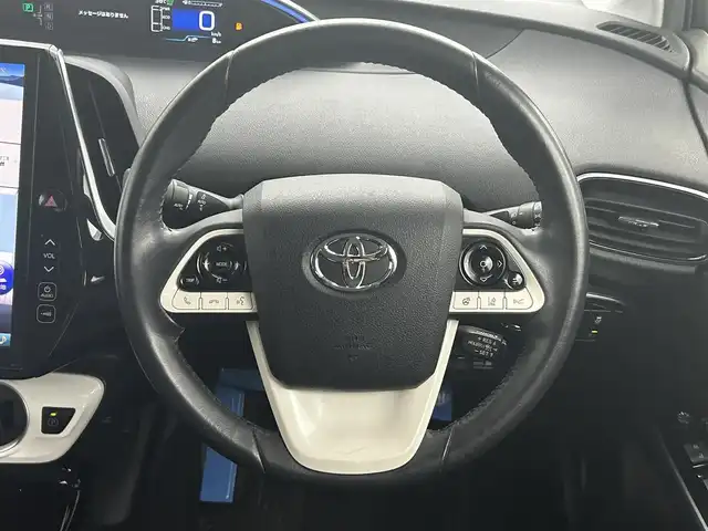 トヨタ プリウス ＰＨＶ A プレミアム 岡山県 2019(平31)年 4.6万km ホワイトパールクリスタルシャイン 純正１１．４インチナビ　/（フルセグTV/Bluetooth/AUX）		/バックカメラ　/黒レザー　/レーダークルーズコントロール　/衝突軽減ブレーキ　/ビルトインＥＴＣ２．０　/ＬＥＤヘッドライト　/ヘッドアップディスプレイ　/ブラインドスポットモニター/前席シートヒーター/シンプルインテリジェントパーキングアシスト/社外ドライブレコーダー/オートハイビーム