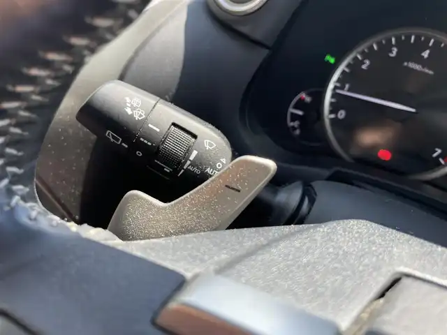 レクサス ＮＸ 200t バージョンL 富山県 2014(平26)年 6.3万km マーキュリーグレーマイカ 〇純正ナビ/〇フルセグTV/〇バックカメラ/〇ビルトインETC/〇ターボ/〇パワーバッグドア/〇LEDヘッドランプ/〇オートライト/〇フォグランプ/〇純正18インチアルミ/〇革巻きステアリング/〇ステアリングヒーター/〇パドルシフト/〇左右独立オートエアコン/〇革シート/〇シートヒーター/〇シートベンチレーション/〇パワーシート/〇スマートエントリー/〇禁煙車