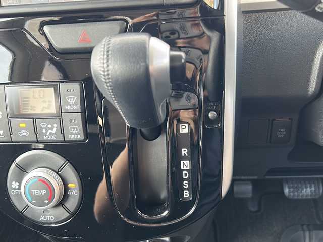 ダイハツ タント カスタム RS SA 埼玉県 2014(平26)年 7.6万km ファイアークォーツレッドM (株)IDOMが運営する【じしゃロン熊谷店】の自社ローン専用車両になりますこちらは現金またはオートローンご利用時の価格です。自社ローンご希望の方は別途その旨お申付け下さい/純正SDナビ/（CD/DVD/ワンセグ/USB/AUX/BT）/ETC/バックカメラ/両側パワースライドドア/ステアリングスイッチ/純正フロアマット/スマートキー/LEDライト/純正15インチAW/フルフラットシート/ベンチシート/横滑り防止装置/盗難防止装置/衝突軽減システム/オートライト