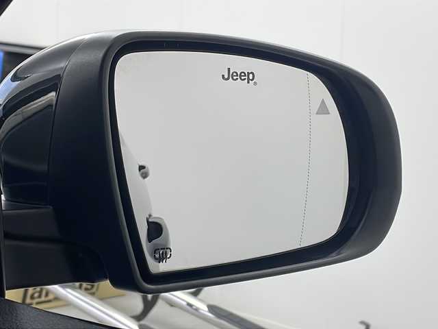 クライスラー・ジープ ジープ コンパス ロンジチュード 岐阜県 2020(令2)年 5.7万km 黒 純正ナビ/AM/FM/bluetooth/USB/AUX/ワンセグTV/バックカメラ/衝突軽減ブレーキ/ブラインドスポットモニター/レーダークルーズコントロール/ドライブレコーダー/コーナーセンサー/ParkSence/ステアリングリモコン/革巻きステアリング/電動パーキングブレーキ/スマートキー/スペアキー/プッシュスタート/オートライト/シガーライター