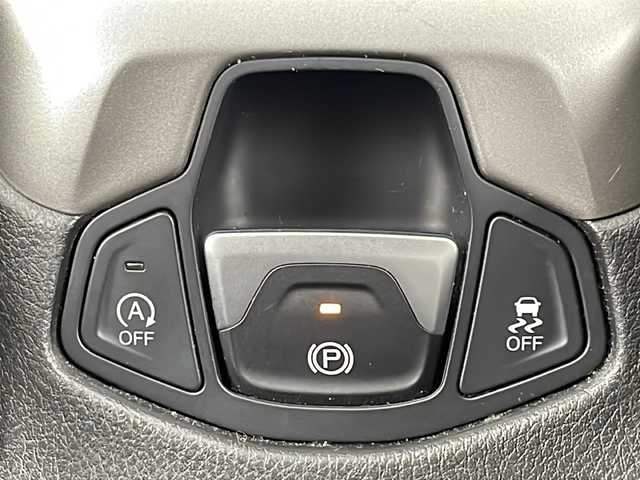 クライスラー・ジープ ジープ コンパス ロンジチュード 岐阜県 2020(令2)年 5.7万km 黒 純正ナビ/AM/FM/bluetooth/USB/AUX/ワンセグTV/バックカメラ/衝突軽減ブレーキ/ブラインドスポットモニター/レーダークルーズコントロール/ドライブレコーダー/コーナーセンサー/ParkSence/ステアリングリモコン/革巻きステアリング/電動パーキングブレーキ/スマートキー/スペアキー/プッシュスタート/オートライト/シガーライター