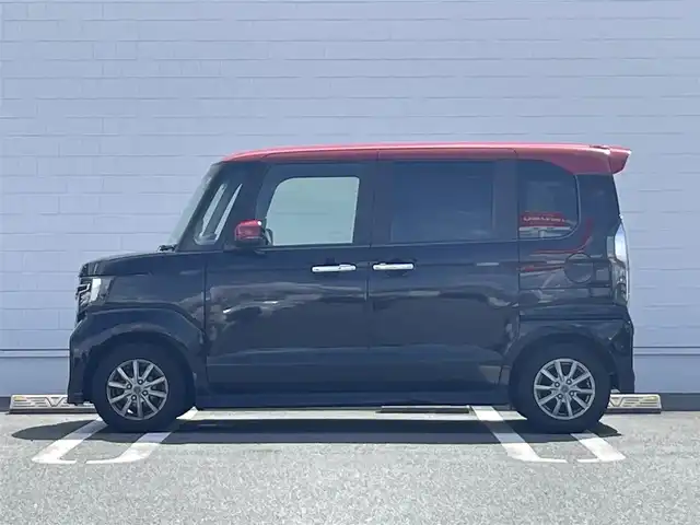 ホンダ Ｎ ＢＯＸ 2トン カスタム G L ホンダセンシング 熊本県 2018(平30)年 8.1万km クリスタルブラックパール (株)IDOMが運営する【じしゃロン熊本店】の自社ローン専用車両になりますこちらは現金またはオートローンご利用時の価格です。自社ローンご希望の方は別途その旨お申付け下さい/社外ナビ（フルセグ　ＣＤ　ＢＴ）　/バックカメラ　/ビルトインＥＴＣ　/片側パワースライドドア　/クルーズコントローラー　/ドライブレコーダー　/Ｗ＋サイドエアバッグ　/カーテンエアバッグ　/プッシュスタート