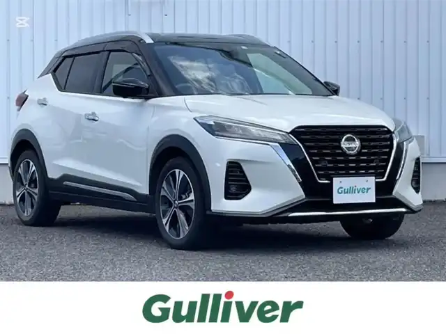 日産 キックス X ツートーンインテリアED 熊本県 2022(令4)年 6.9万km チャイナブルー/スーパーブラック 2トーン 純正ナビ/・AM/FM/CD/DVD/BT/SD/USB/・フルセグTV/アラウンドビューモニター/プロパイロット/エマージェンシーブレーキ/レーンキープアシスト/ふらつき防止/オートマチックハイビーム/デジタルインナーミラー/ドライブレコーダー/レザーシート/前席シートヒーター/ETC/革巻きステアリング/ステアリングスイッチ/ステアリングヒーター/LEDヘッドライト/ルーフレール/電動格納ミラー/ウインカーミラー/ドアバイザー/純正フロアマット/純正アルミホイール/プッシュスタート